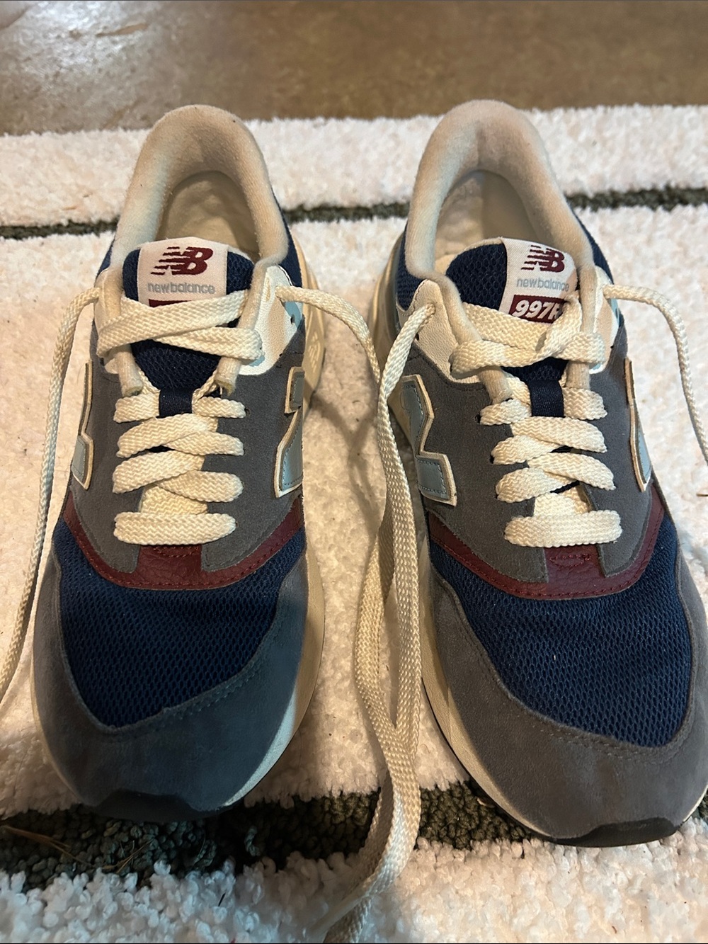 New Balance 997R Kids Size 6 Navy Gray Burgundy Accent Running Sneakers